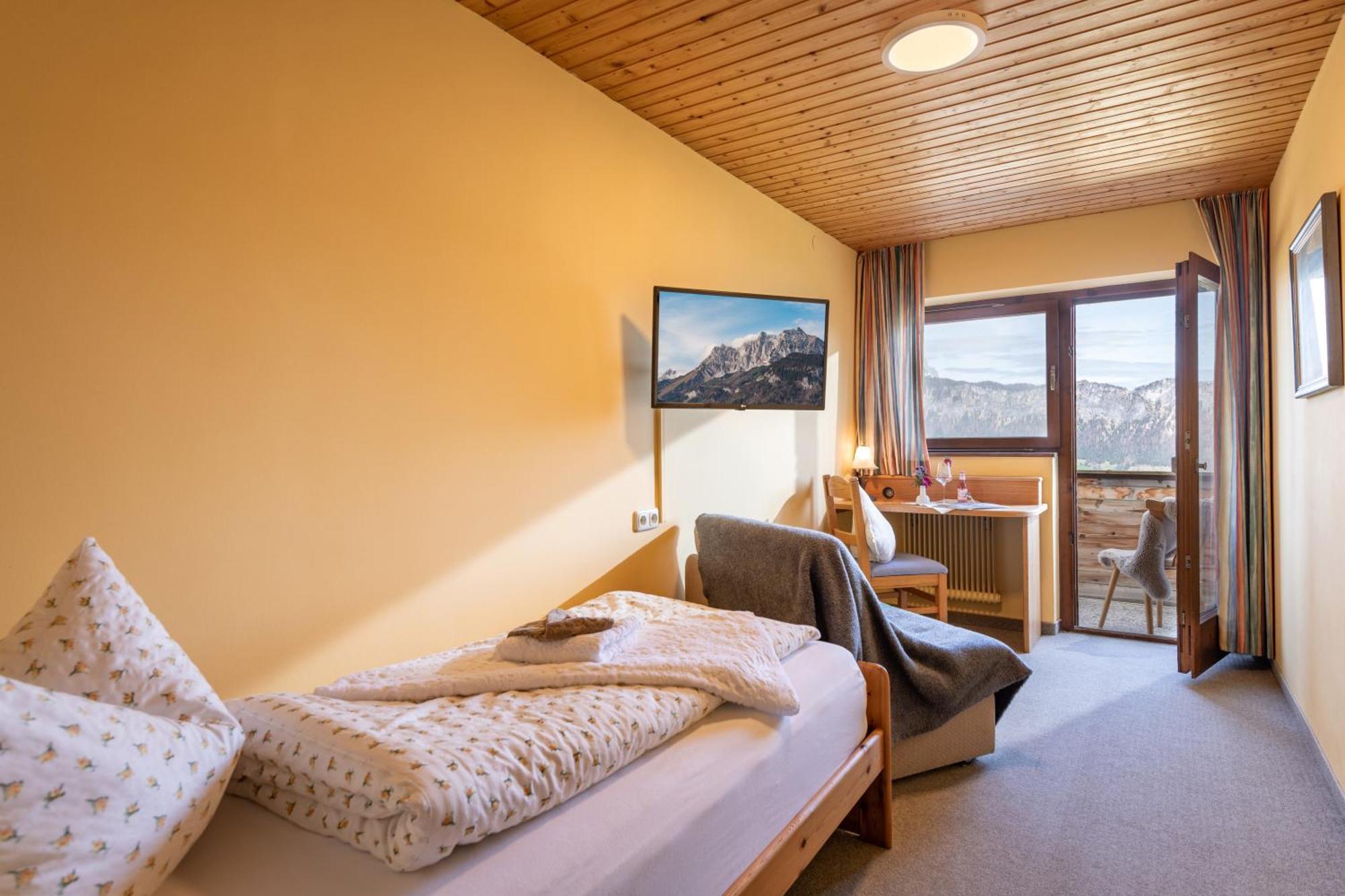 Hochfeldalm Hotell Sankt Johann in Tirol Exteriör bild