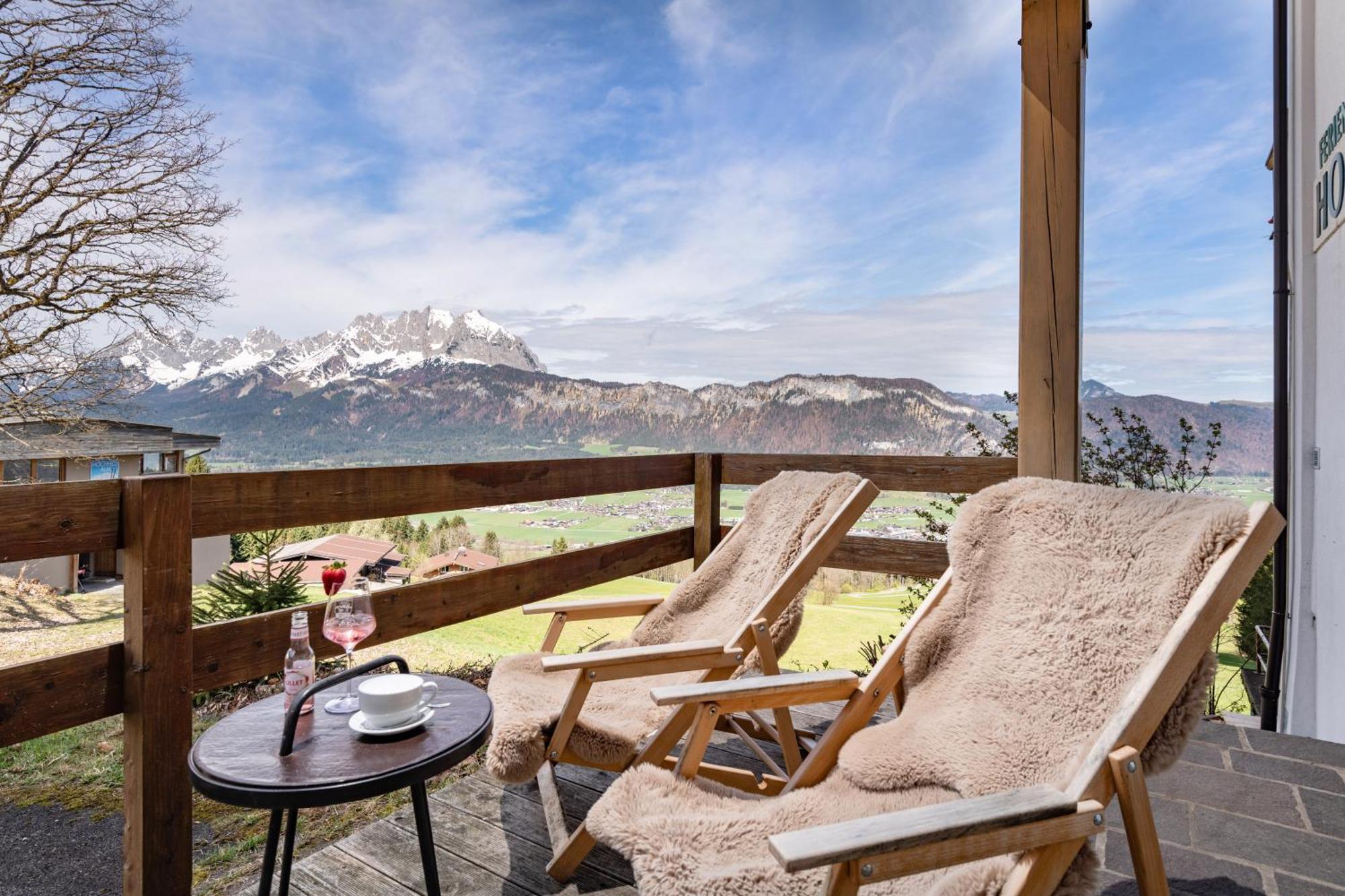 Hochfeldalm Hotell Sankt Johann in Tirol Exteriör bild