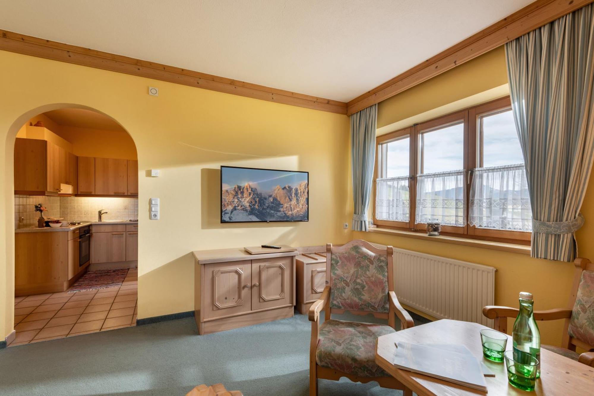 Hochfeldalm Hotell Sankt Johann in Tirol Exteriör bild