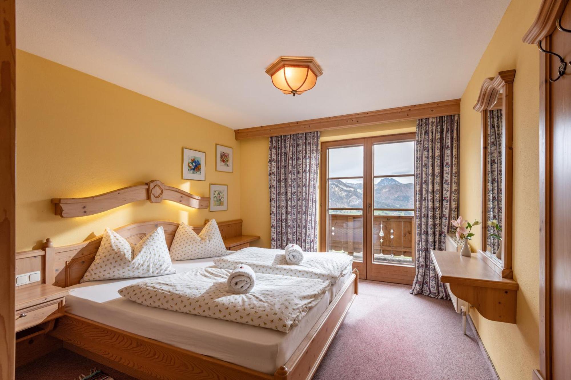 Hochfeldalm Hotell Sankt Johann in Tirol Exteriör bild